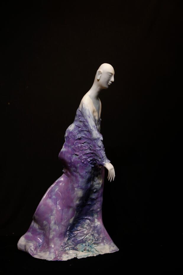 獨(dú)白——吳苗羽陶瓷藝術(shù)作品展在廣州白云機(jī)場(chǎng)開(kāi)幕